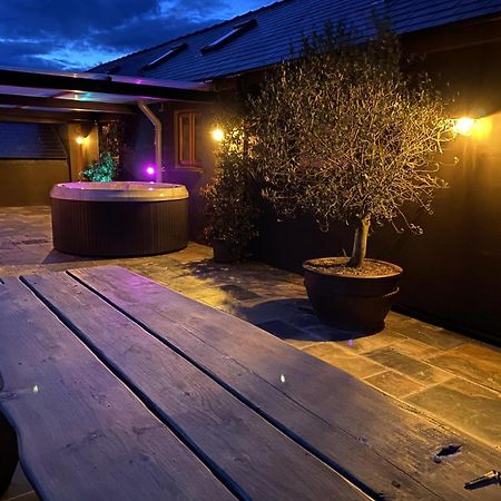 Lavender - Luxurious Barn Conversion - Blossom Farm Johnston Εξωτερικό φωτογραφία