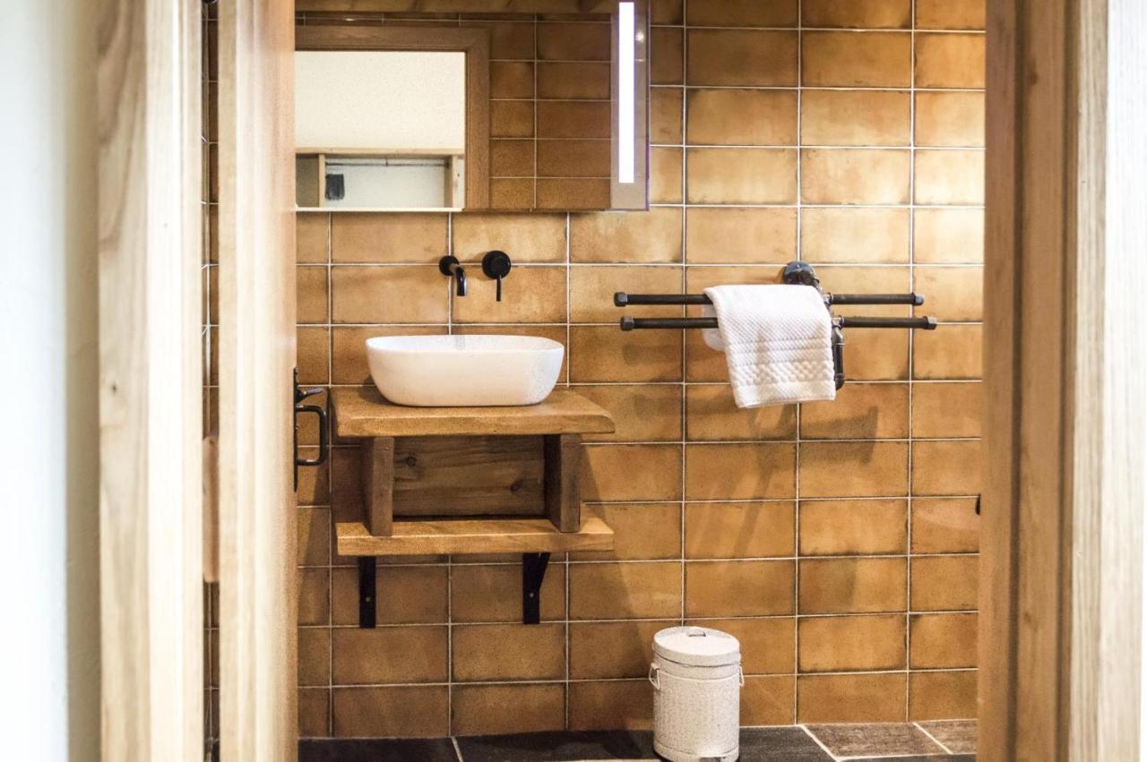 Lavender - Luxurious Barn Conversion - Blossom Farm Johnston Εξωτερικό φωτογραφία