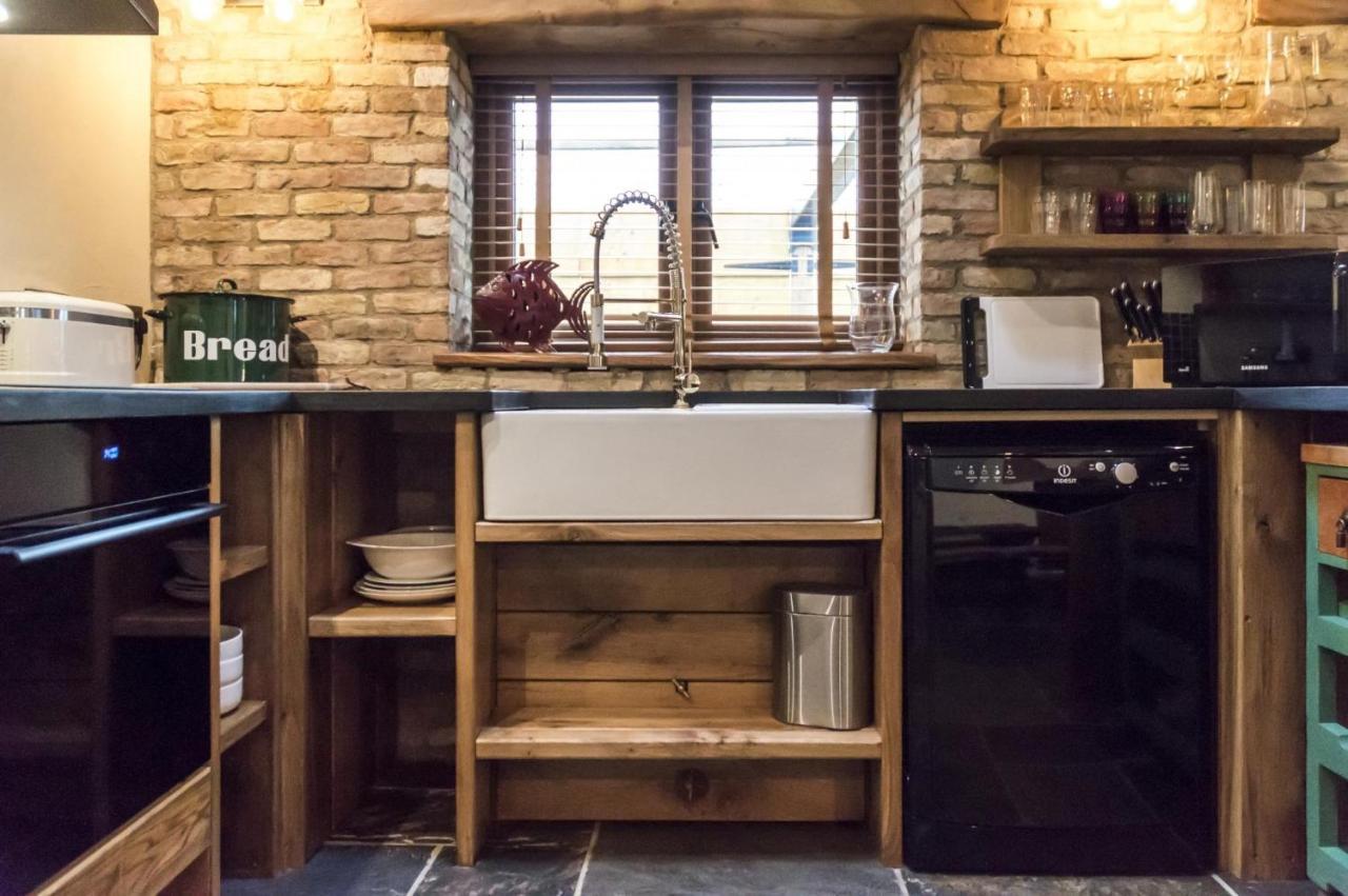 Lavender - Luxurious Barn Conversion - Blossom Farm Johnston Εξωτερικό φωτογραφία