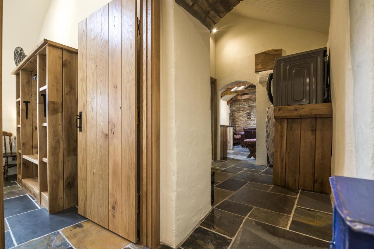Lavender - Luxurious Barn Conversion - Blossom Farm Johnston Εξωτερικό φωτογραφία