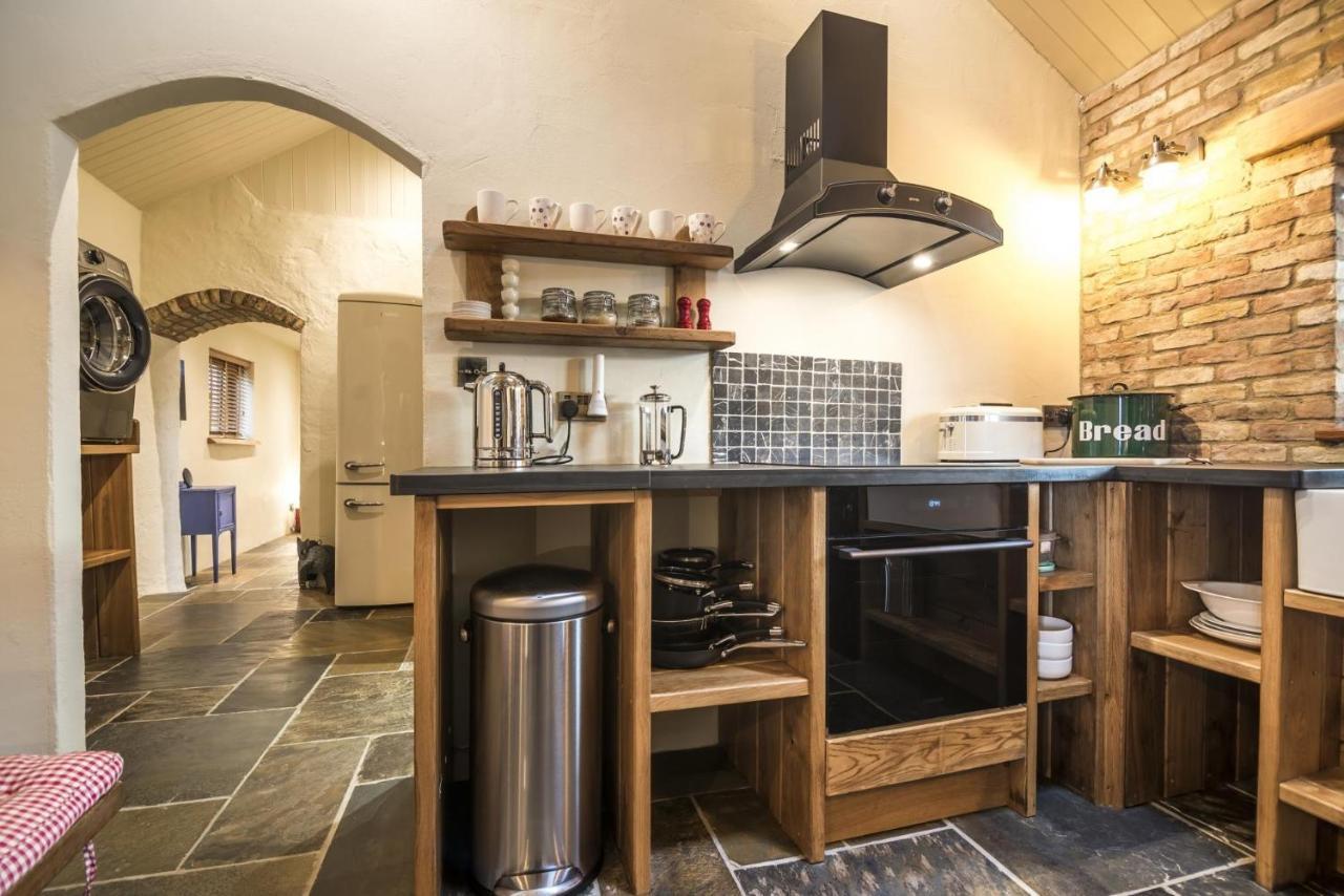 Lavender - Luxurious Barn Conversion - Blossom Farm Johnston Εξωτερικό φωτογραφία